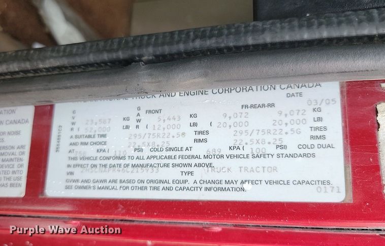 image for item DQ7478 2006 International 9400  semi truck