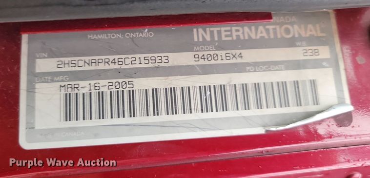 image for item DQ7478 2006 International 9400  semi truck