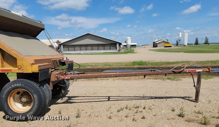 image for item DQ7481 1989 Clement  bottom dump trailer