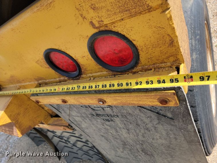 image for item DQ7481 1989 Clement  bottom dump trailer