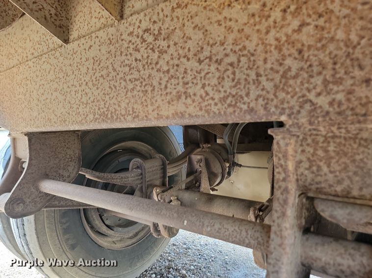 image for item DQ7481 1989 Clement  bottom dump trailer