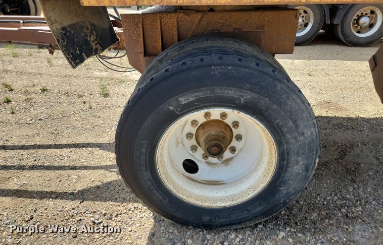 image for item DQ7481 1989 Clement  bottom dump trailer