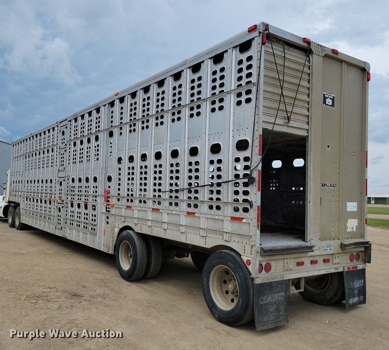 image for item DQ7482 Wilson PSDCL202  livestock trailer