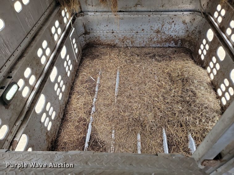 image for item DQ7482 Wilson PSDCL202  livestock trailer