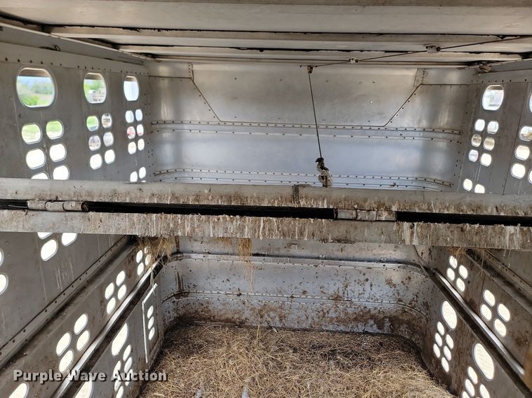 image for item DQ7482 Wilson PSDCL202  livestock trailer