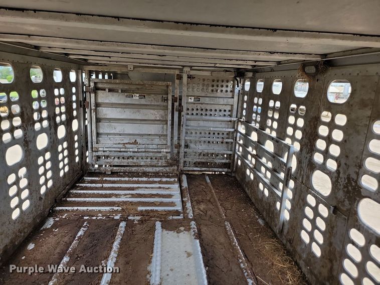 image for item DQ7482 Wilson PSDCL202  livestock trailer