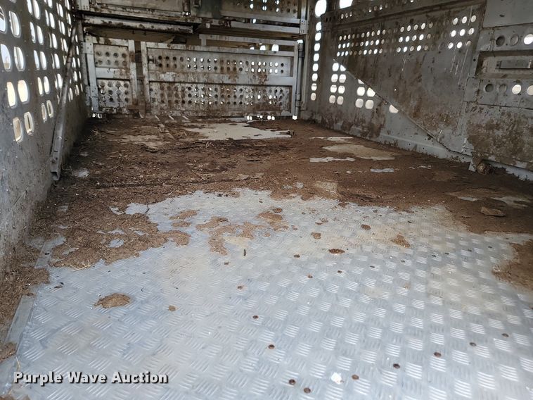 image for item DQ7482 Wilson PSDCL202  livestock trailer