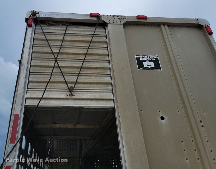 image for item DQ7482 Wilson PSDCL202  livestock trailer