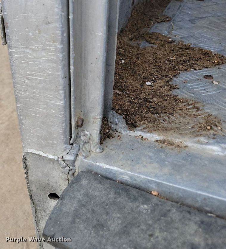 image for item DQ7482 Wilson PSDCL202  livestock trailer