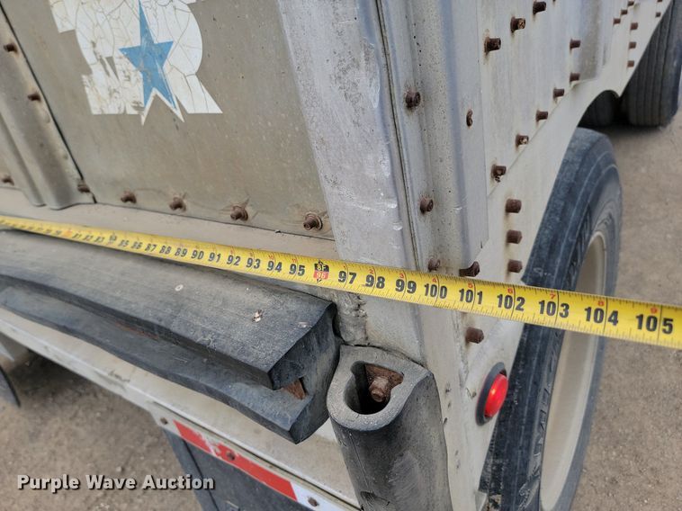 image for item DQ7482 Wilson PSDCL202  livestock trailer