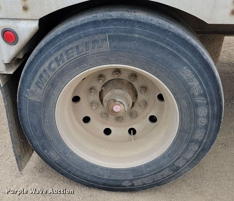 image for item DQ7482 Wilson PSDCL202  livestock trailer