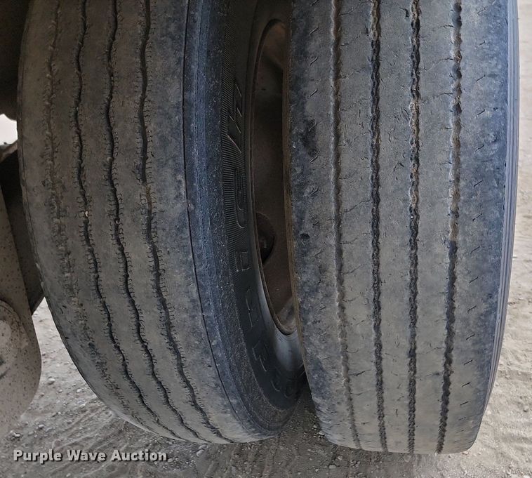 image for item DQ7482 Wilson PSDCL202  livestock trailer