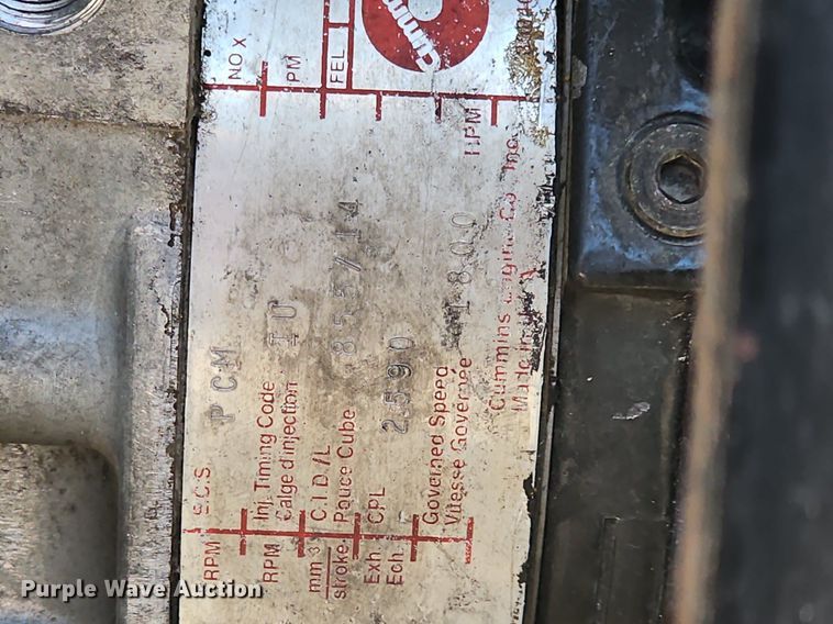 image for item DR3401 2000 International 9100i  semi truck