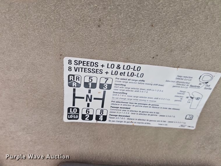 image for item DR3404 2005 Chevrolet C8500  truck cab and chassis