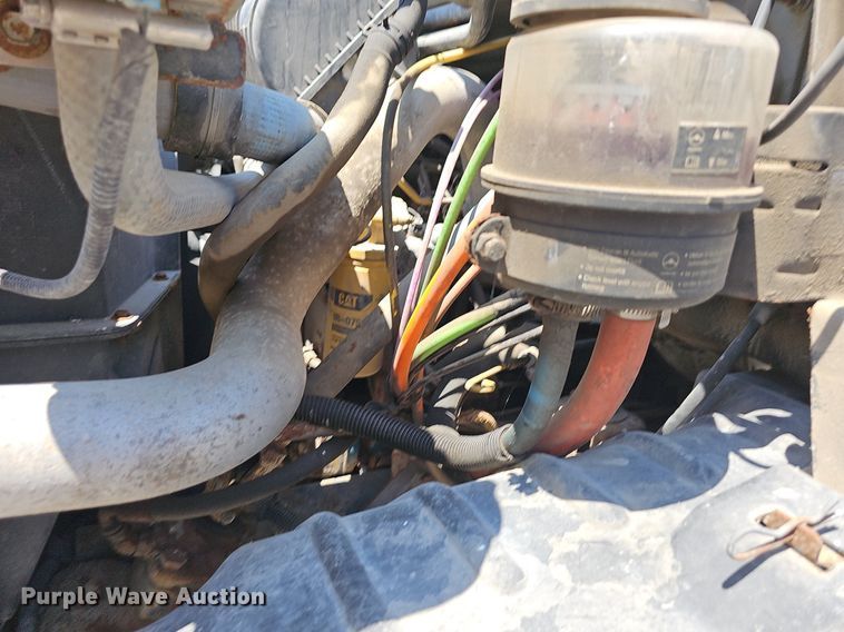 image for item DR3404 2005 Chevrolet C8500  truck cab and chassis