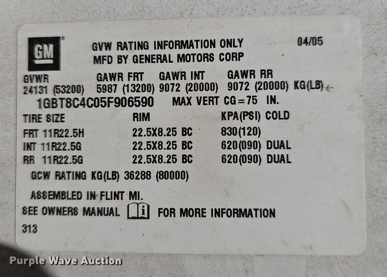 image for item DR3404 2005 Chevrolet C8500  truck cab and chassis