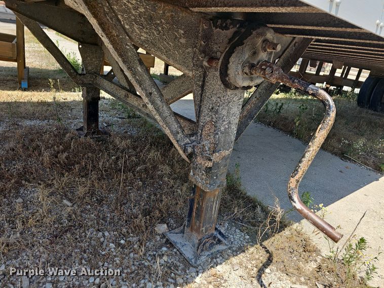 image for item DR3405 1999 Fruehauf  dry van trailer