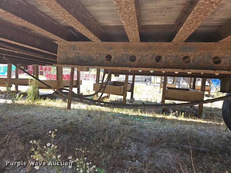 image for item DR3405 1999 Fruehauf  dry van trailer