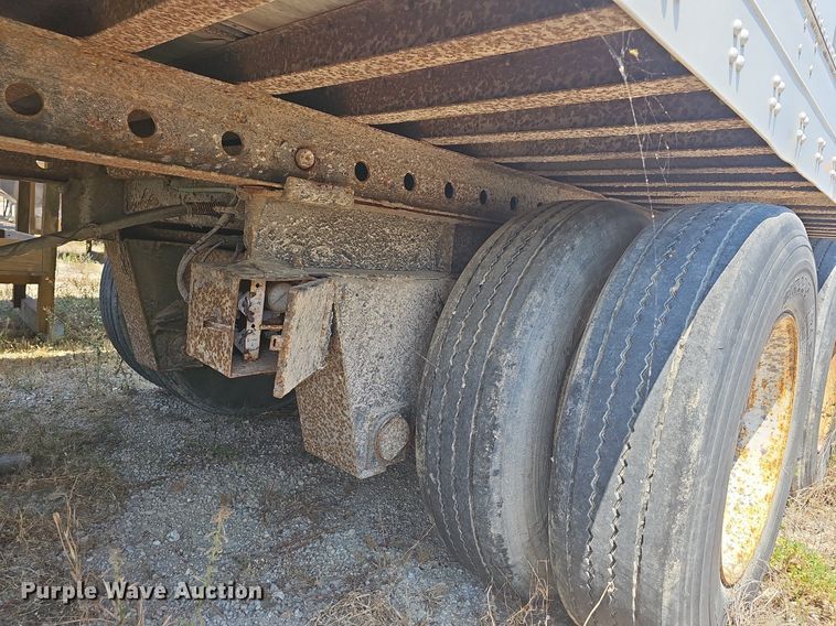 image for item DR3405 1999 Fruehauf  dry van trailer