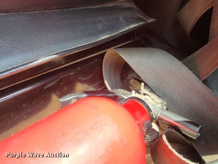 image for item HY9035 2015 Kenworth T680  semi truck