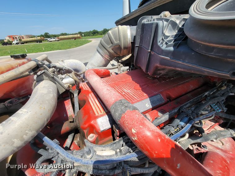 image for item HY9035 2015 Kenworth T680  semi truck