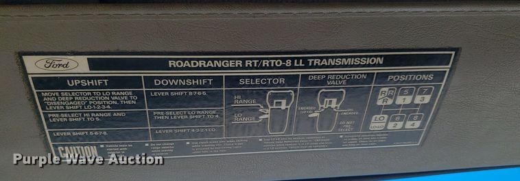 image for item IP9391 1998 Ford LT9000  dump truck