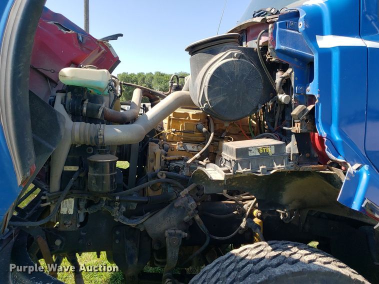 image for item IP9391 1998 Ford LT9000  dump truck