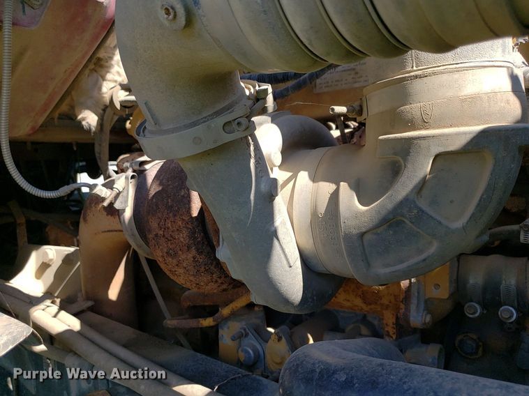 image for item IP9391 1998 Ford LT9000  dump truck