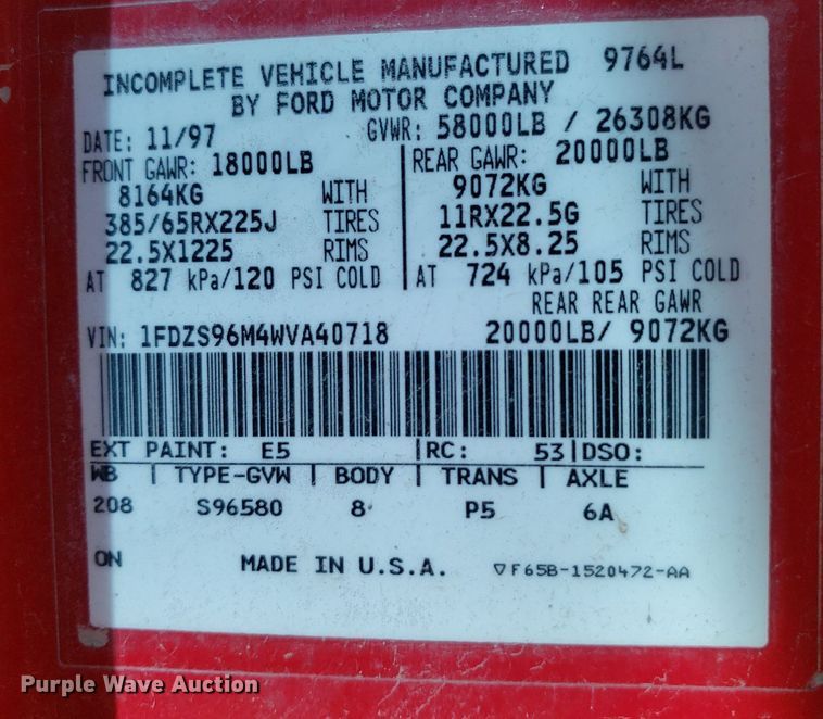 image for item IP9391 1998 Ford LT9000  dump truck