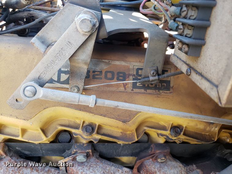 image for item IP9393 1983 Ford 8000  bucket truck