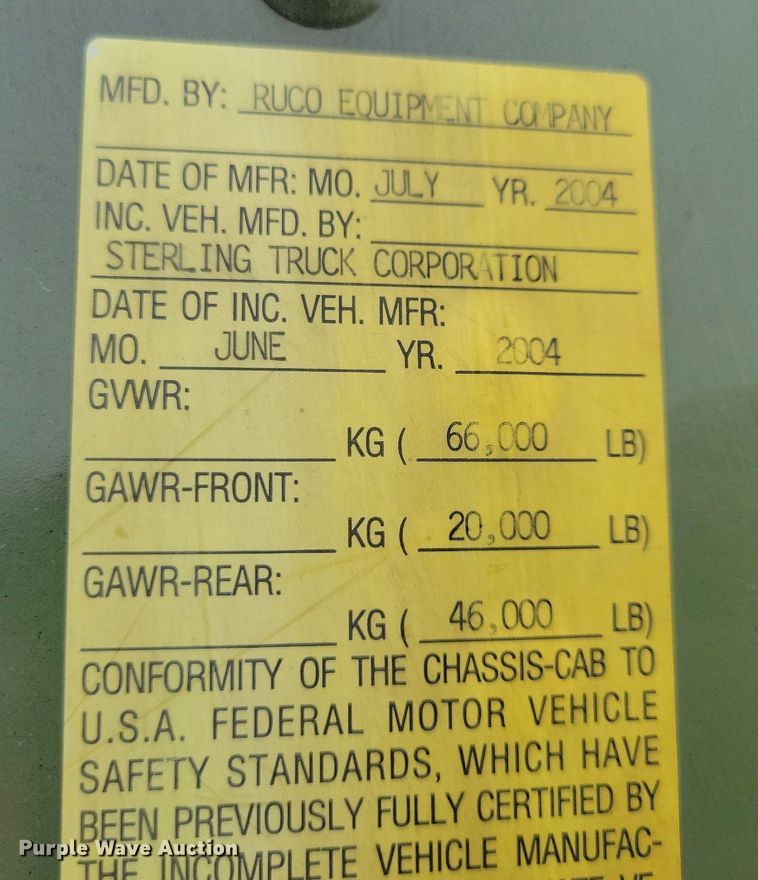 image for item JO9288 2005 Sterling LT9500  truck cab and chassis