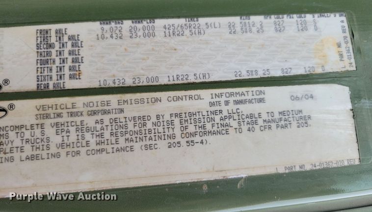 image for item JO9288 2005 Sterling LT9500  truck cab and chassis