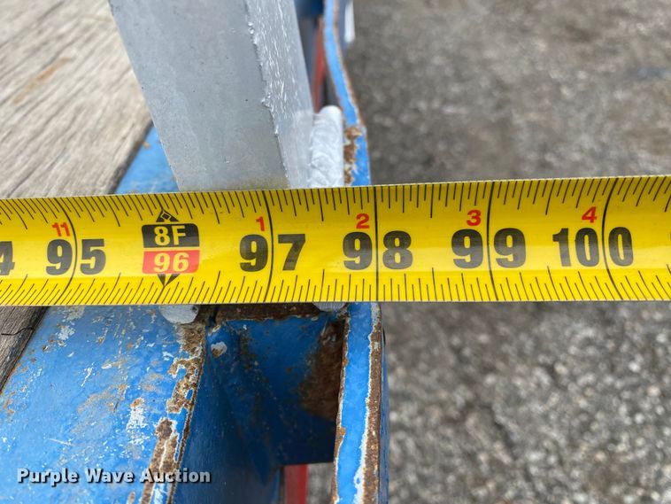 image for item JW9155 2013 Peterbilt 367  flatbed truck