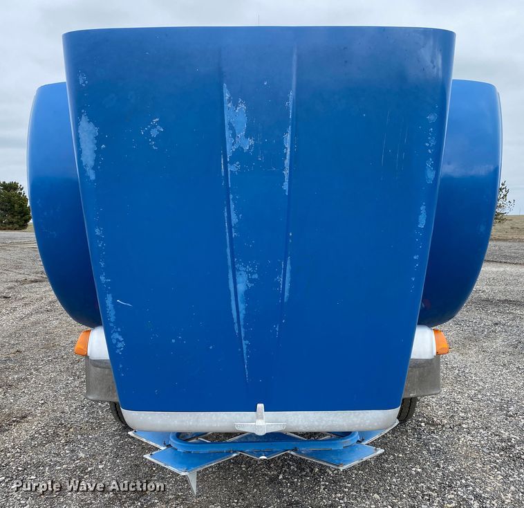 image for item JW9155 2013 Peterbilt 367  flatbed truck