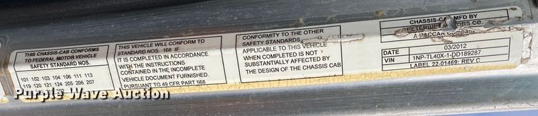 image for item JW9155 2013 Peterbilt 367  flatbed truck