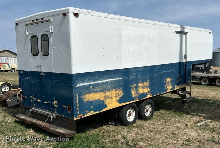 image for item KL9151 Enclosed cargo trailer