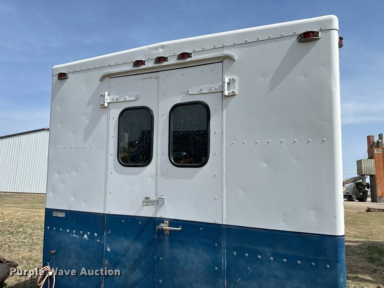 image for item KL9151 Enclosed cargo trailer