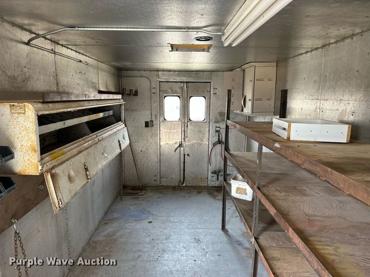 image for item KL9151 Enclosed cargo trailer