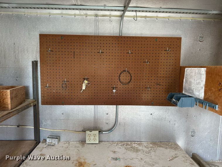 image for item KL9151 Enclosed cargo trailer