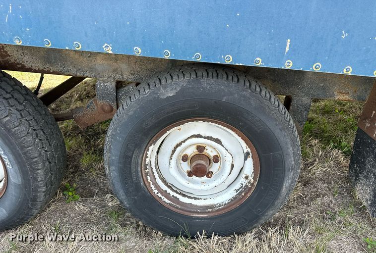image for item KL9151 Enclosed cargo trailer