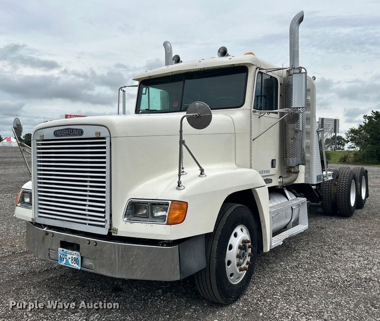 image for item KW9176 1996 Freightliner FLD semi truck