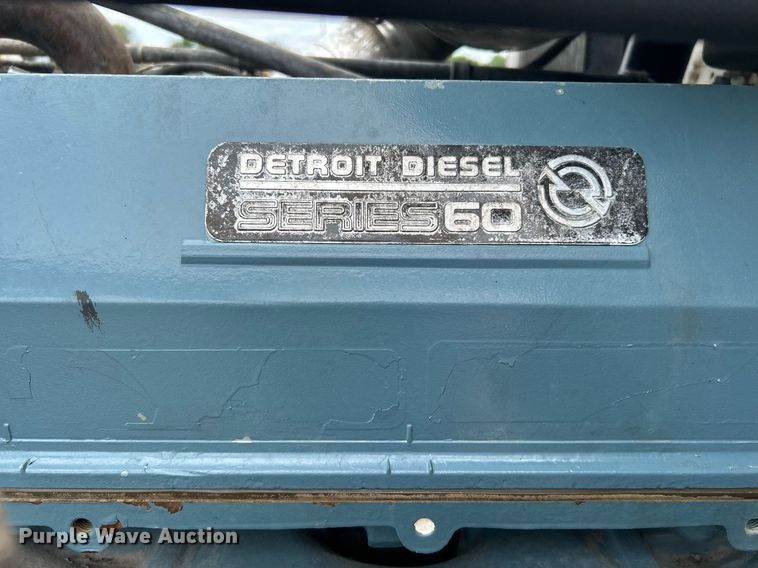 image for item KW9176 1996 Freightliner FLD semi truck