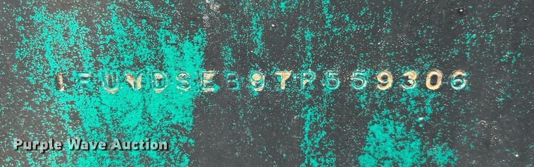 image for item KW9176 1996 Freightliner FLD semi truck