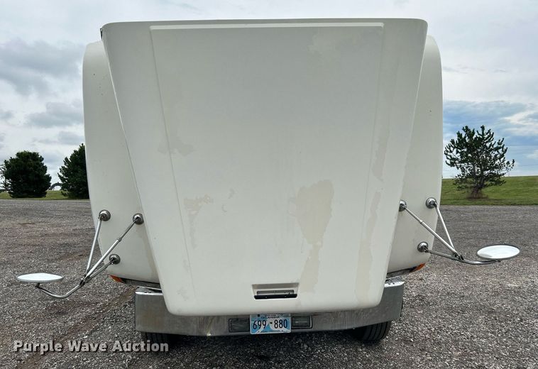 image for item KW9176 1996 Freightliner FLD semi truck