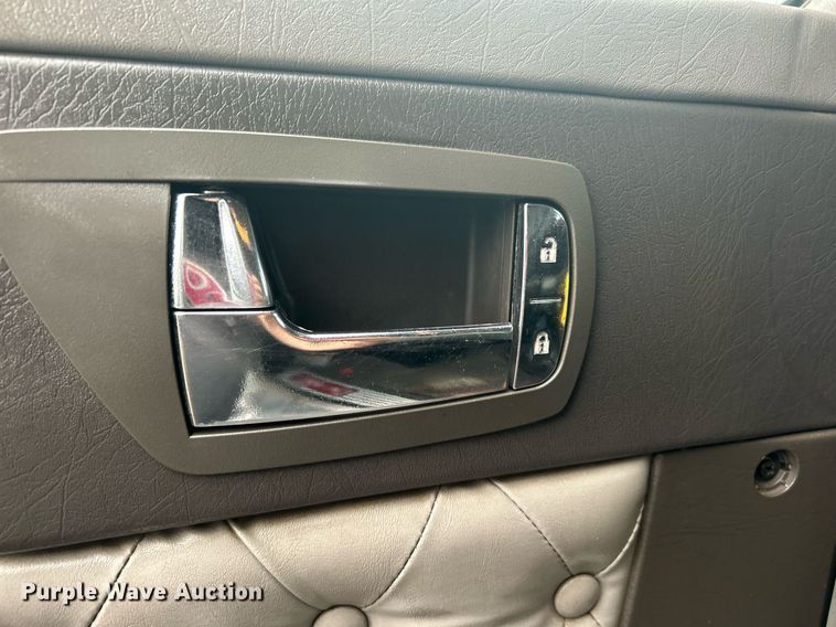 image for item KW9181 2008 Kenworth T660  semi truck