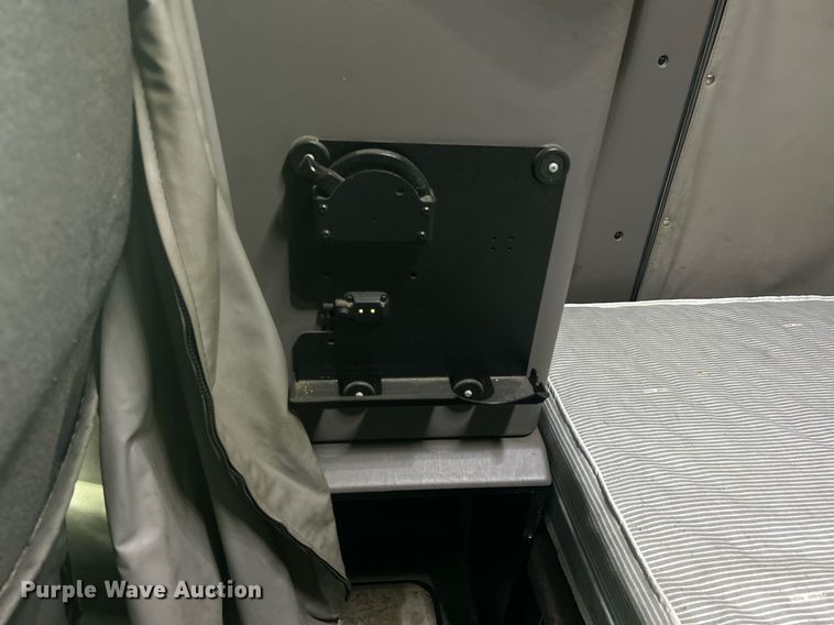 image for item KW9181 2008 Kenworth T660  semi truck