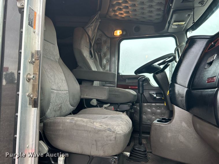 image for item KW9181 2008 Kenworth T660  semi truck