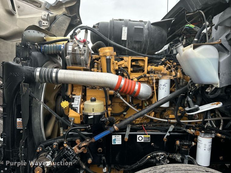 image for item KW9181 2008 Kenworth T660  semi truck