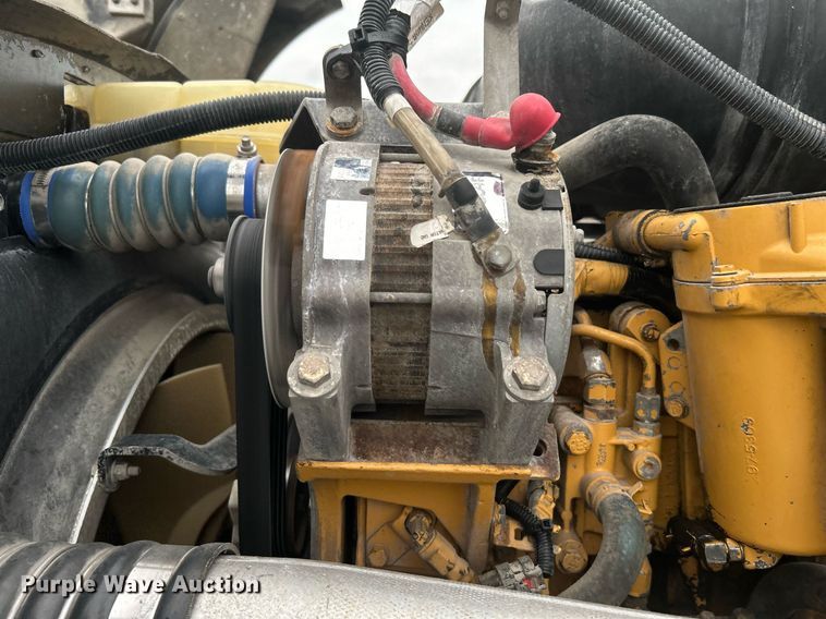 image for item KW9181 2008 Kenworth T660  semi truck