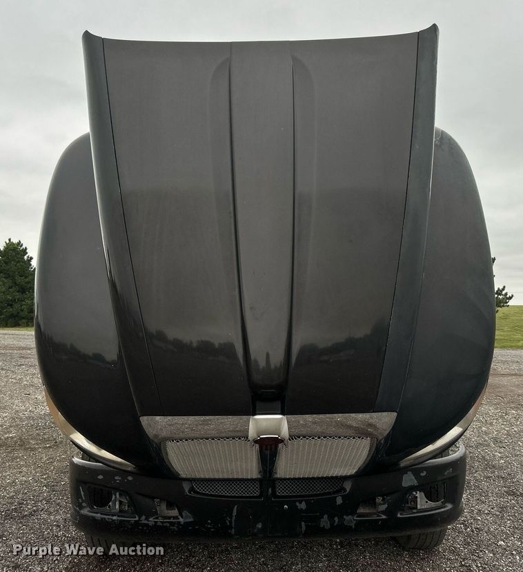 image for item KW9181 2008 Kenworth T660  semi truck